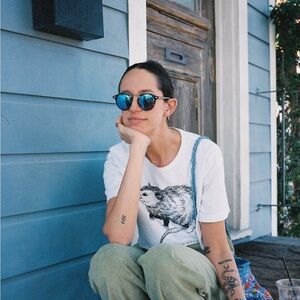 Meet your Posher, Isabel